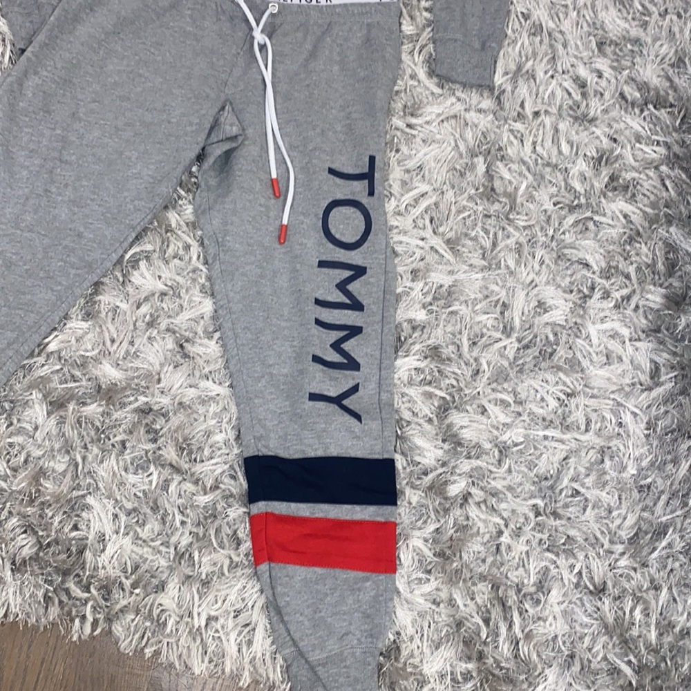 Lounge Set - image 3